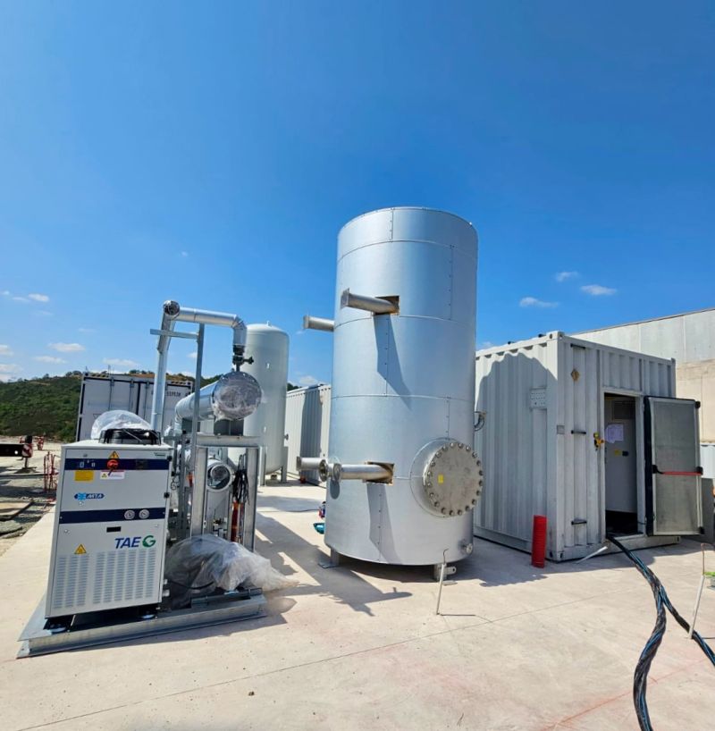 2025-07-10-solena-561 2025-07-10-solena-561